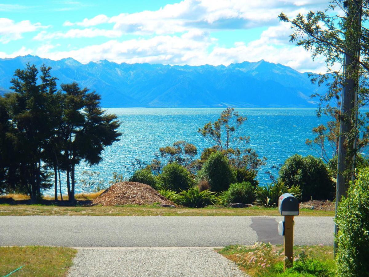 Lakefront Fantail Cottage Lake Hawea, Wanaka Dış mekan fotoğraf