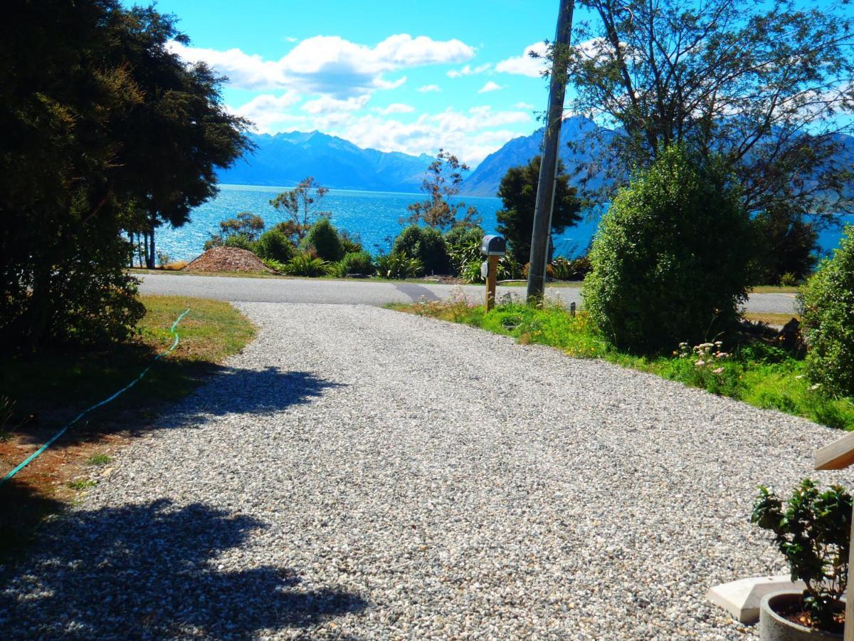 Lakefront Fantail Cottage Lake Hawea, Wanaka Dış mekan fotoğraf